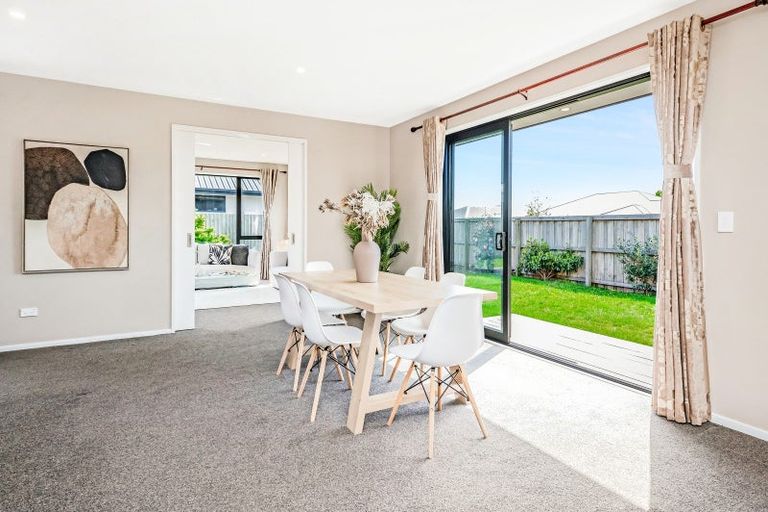 Photo of property in 17 Exeter Lane, Rolleston, 7614