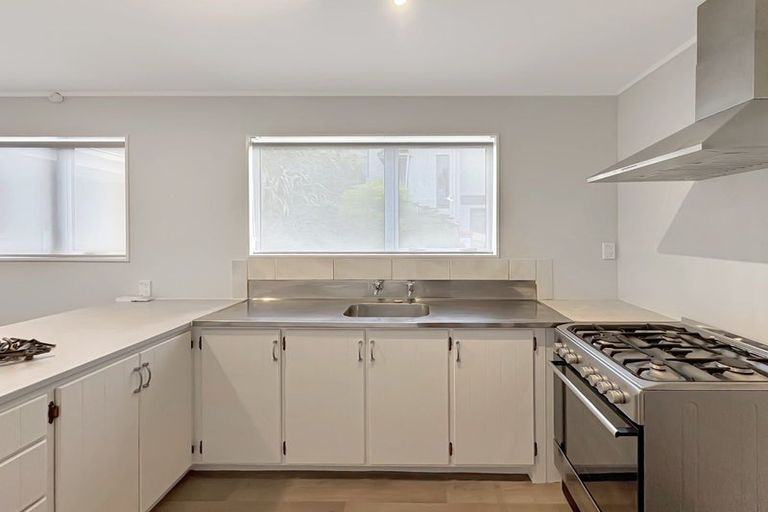 Photo of property in 36 Treadwell Street, Springvale, Whanganui, 4501