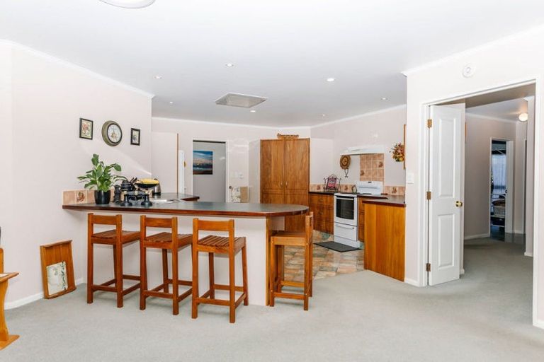 Photo of property in 3 James Street, Dannevirke, 4930