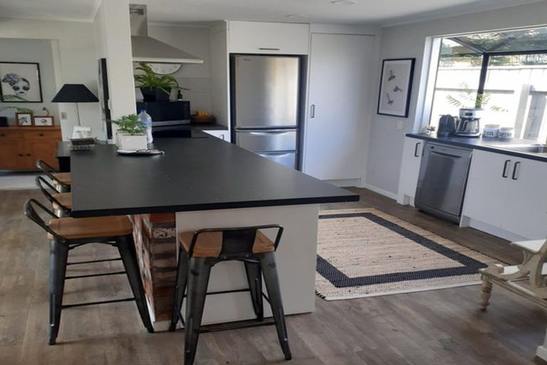 Photo of property in 1a Arawa Street, Raumati Beach, Paraparaumu, 5032