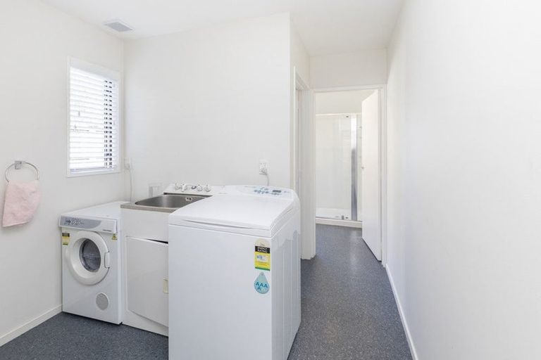 Photo of property in 32a Farquhars Road, Redwood, Christchurch, 8051