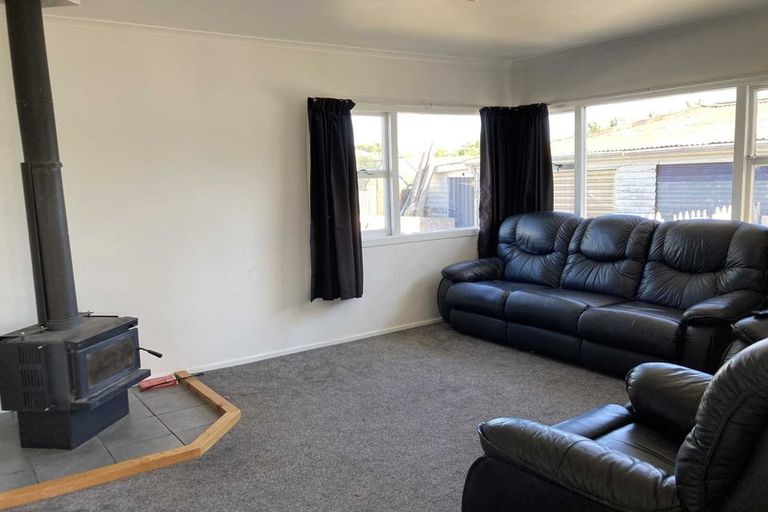 Photo of property in 28 Cridland Street West, Kaiapoi, 7630