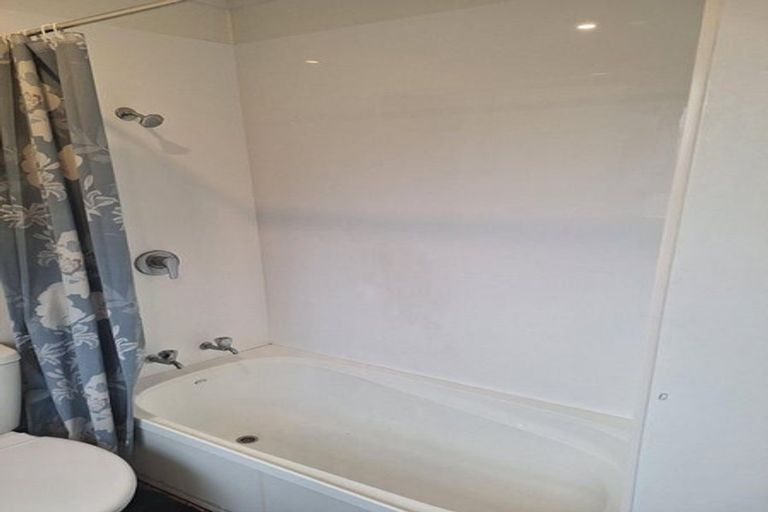 Photo of property in 60 Croydon Street, Karori, Wellington, 6012