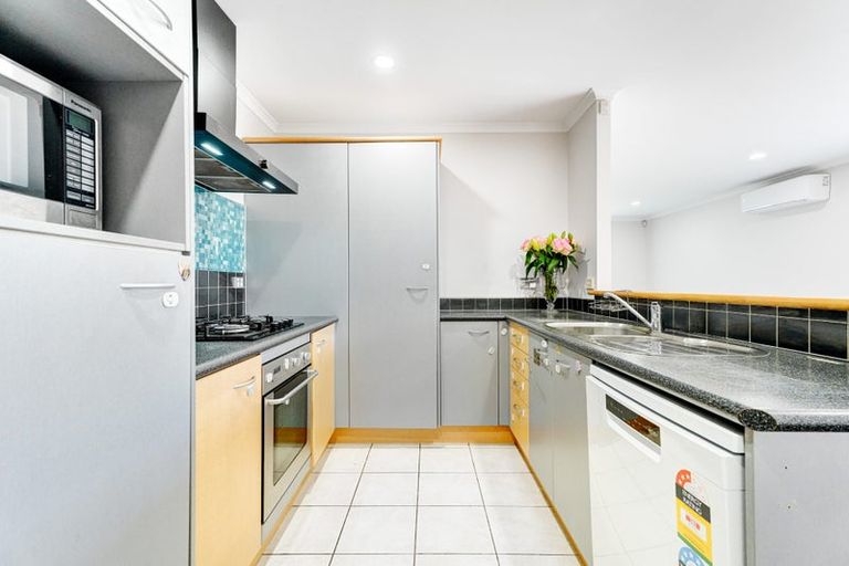 Photo of property in 8 Avonglen Court, Wattle Downs, Auckland, 2103