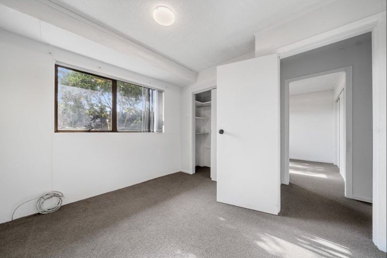 Photo of property in 12b Bronte Place, Whalers Gate, New Plymouth, 4310