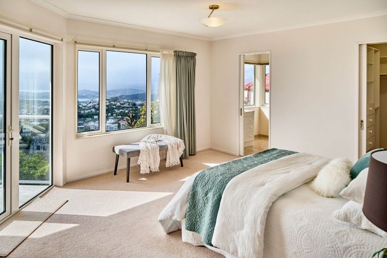 Photo of property in 79 Ashton Fitchett Drive, Brooklyn, Wellington, 6021