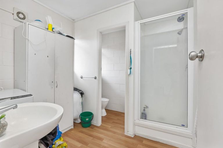 Photo of property in 8/3 Tralee Place, Hillcrest, Hamilton, 3216