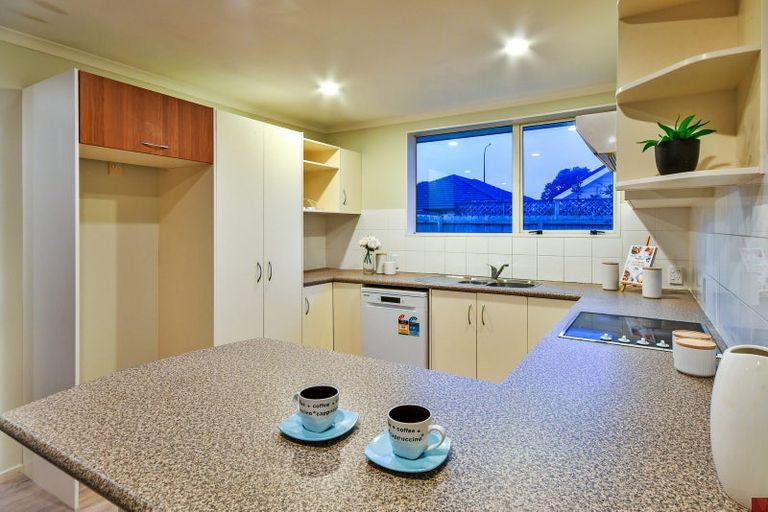 Photo of property in 29 Takatu Place, Takanini, 2112