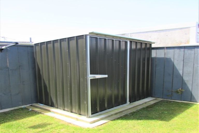 Photo of property in 4a Langford Street, Naenae, Lower Hutt, 5011