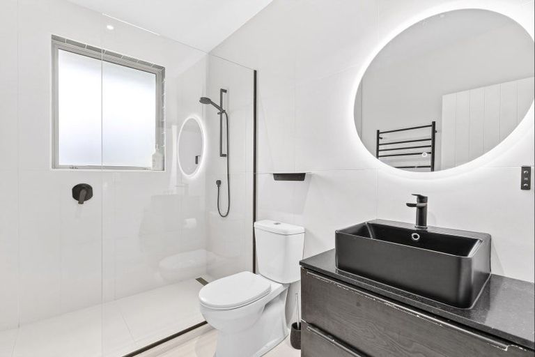 Photo of property in 32 Quinnat Street, Albert Town, Wanaka, 9305