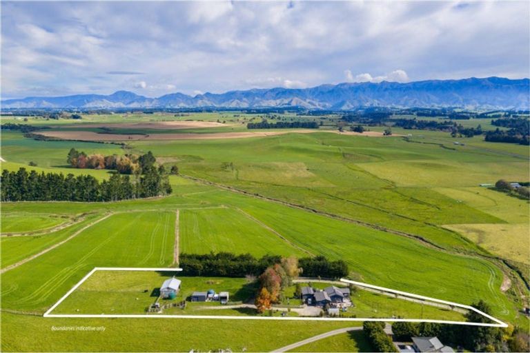 Photo of property in 54 Byrne Road, Takapau, 4287