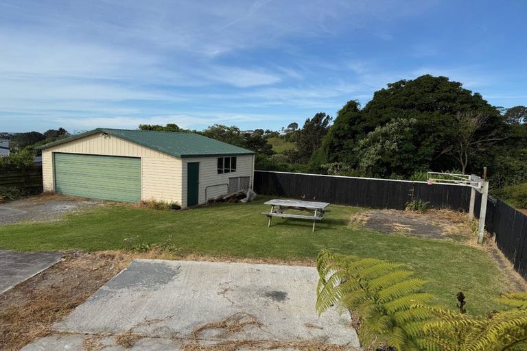 Photo of property in 110a Riversdale Drive, Merrilands, New Plymouth, 4312