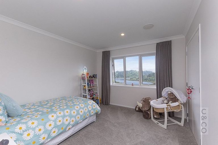 Photo of property in 80 Pohutukawa Parade, Riverhead, 0820