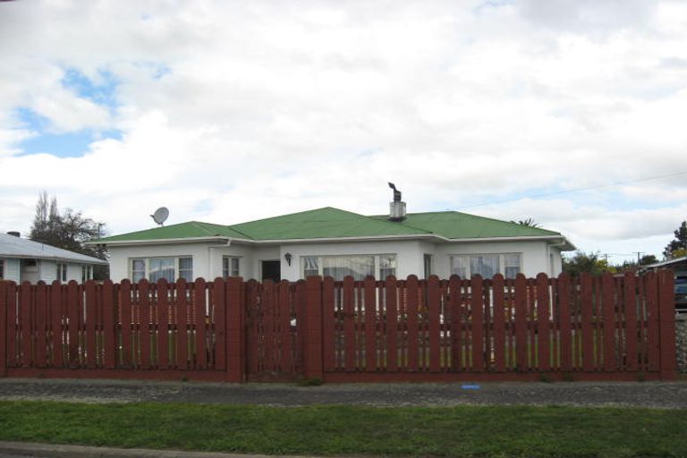 Photo of property in 77 Cameron Crescent, Masterton, 5810