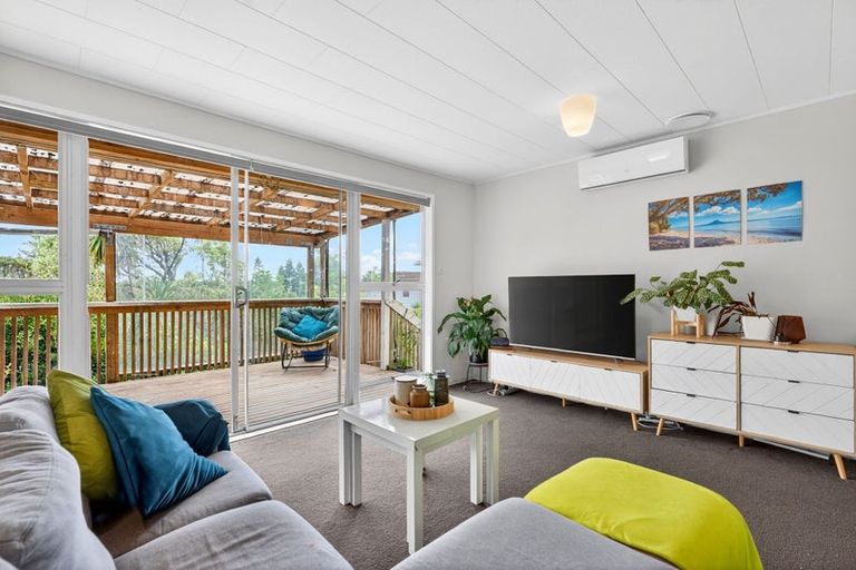Photo of property in 69 Kia Ora Road, Beach Haven, Auckland, 0626