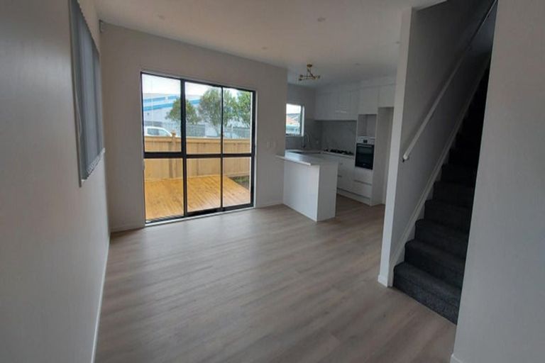 Photo of property in 708a Te Atatu Road, Te Atatu Peninsula, Auckland, 0610
