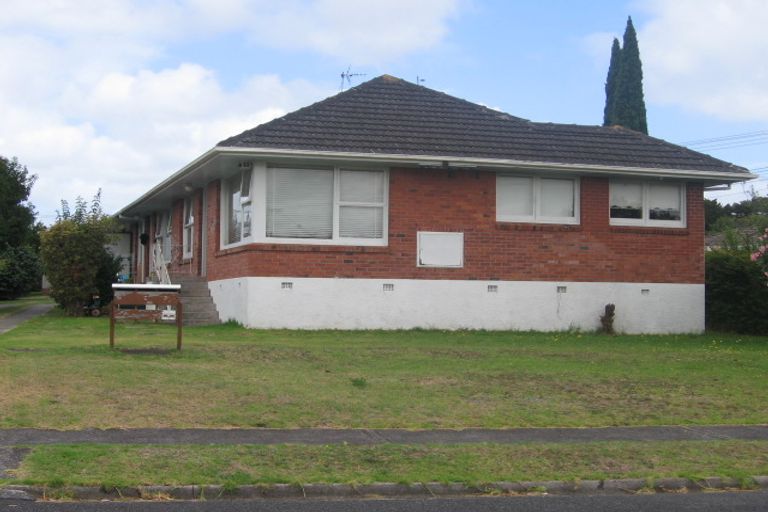 Photo of property in 1/12 Trafalgar Road, Milford, Auckland, 0620