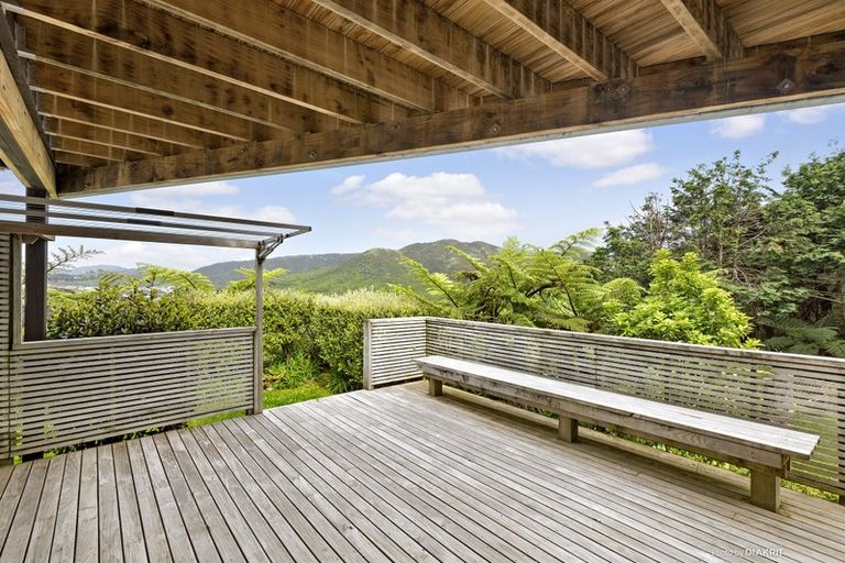 Photo of property in 25 Satara Crescent, Khandallah, Wellington, 6035