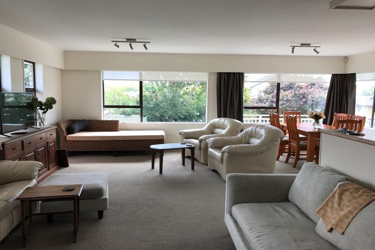 Photo of property in 11 Gilbass Avenue, Hamilton Lake, Hamilton, 3204