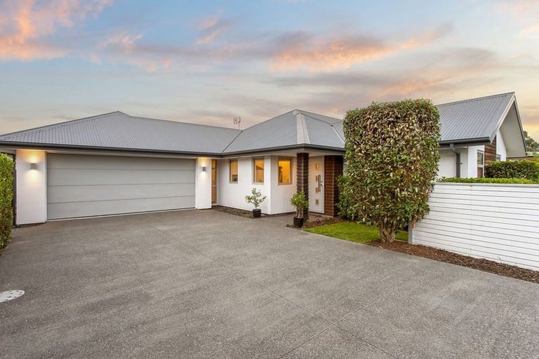 Photo of property in 8 Archrob Avenue, Prebbleton, 7604