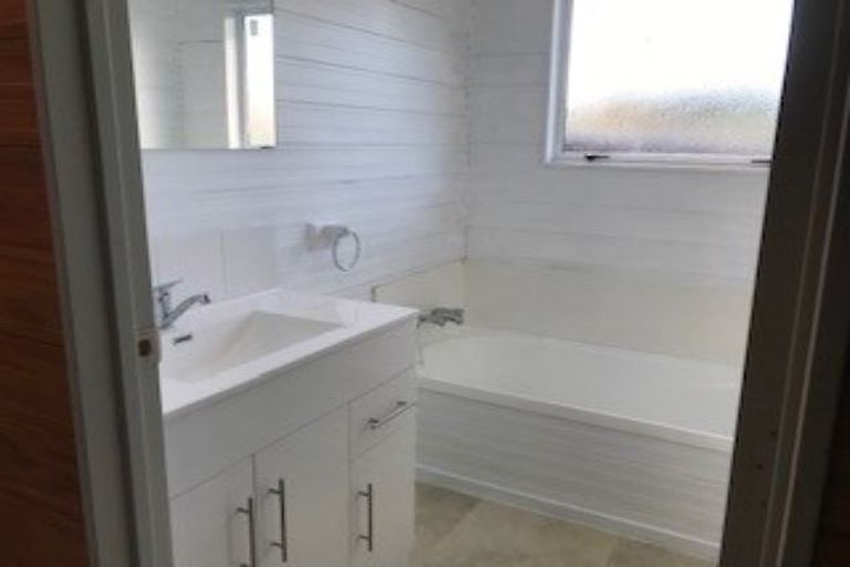 Photo of property in 7c Canberra Place, Bellevue, Tauranga, 3110