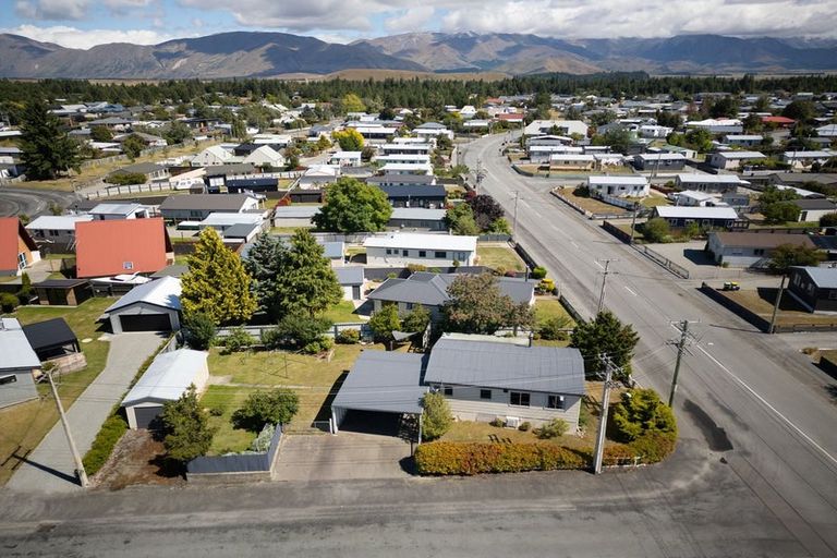 Photo of property in 260 Mackenzie Drive, Twizel, 7901