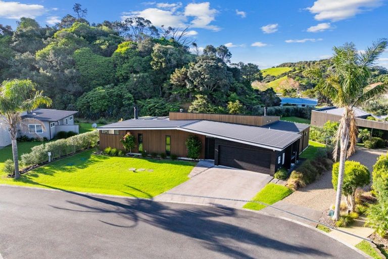 Photo of property in 15 Edgewater Place, Matapouri, Whangarei, 0173