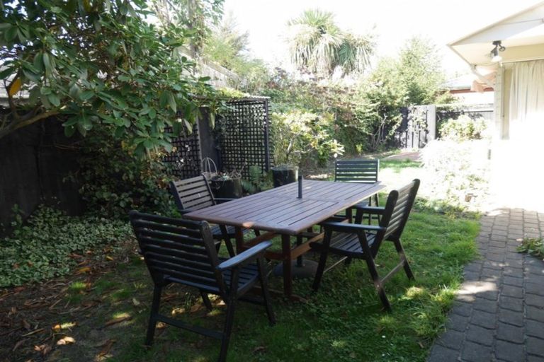 Photo of property in 3 Centaurus Road, Cashmere, Christchurch, 8022
