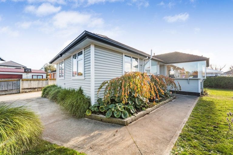 Photo of property in 5a Ayr Place, Hokowhitu, Palmerston North, 4410