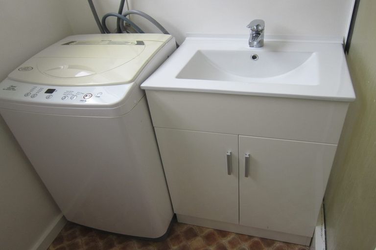 Photo of property in 2/22 Clare Road, St Albans, Christchurch, 8014