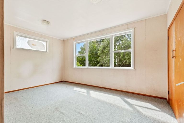 Photo of property in 11 Autumn Avenue, Glen Eden, Auckland, 0602