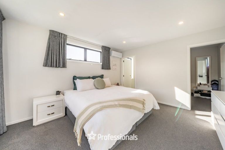 Photo of property in 393 Stokes Valley Road, Stokes Valley, Lower Hutt, 5019