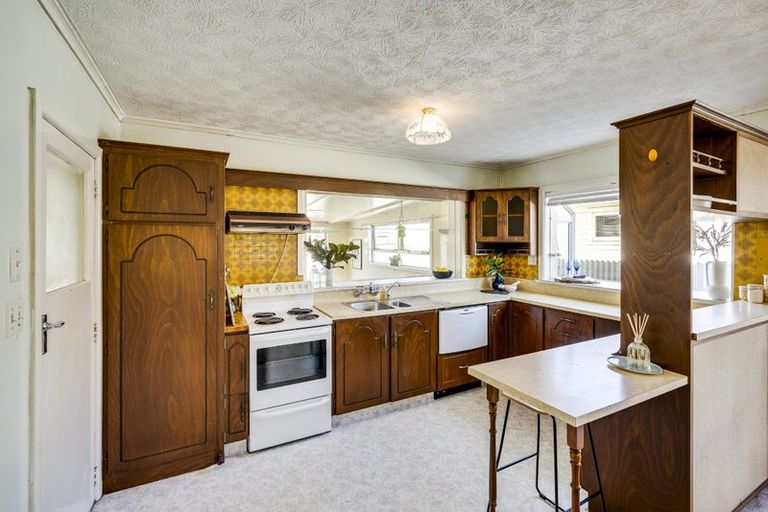 Photo of property in 42 King Street, Taradale, Napier, 4112