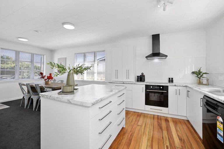 Photo of property in 206 Ngamotu Road, Spotswood, New Plymouth, 4310