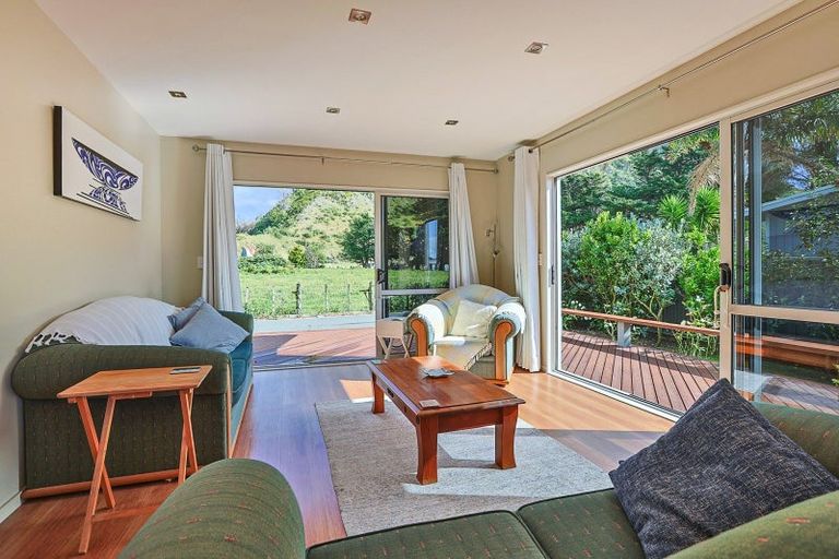 Photo of property in 9 John Ross Place, Kairakau, Havelock North, 4295
