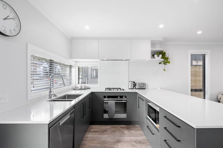 Photo of property in 8 Betty Boyes Street, Wallaceville, Upper Hutt, 5018