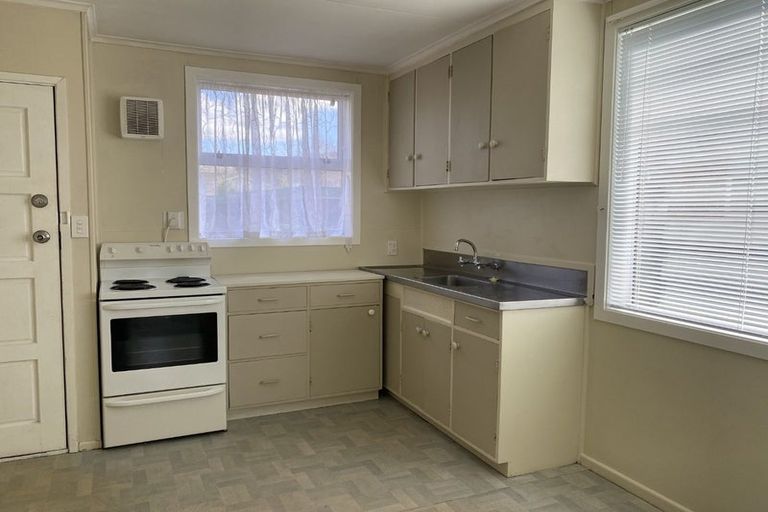 Photo of property in 2/109 Clouston Park Road, Clouston Park, Upper Hutt, 5018
