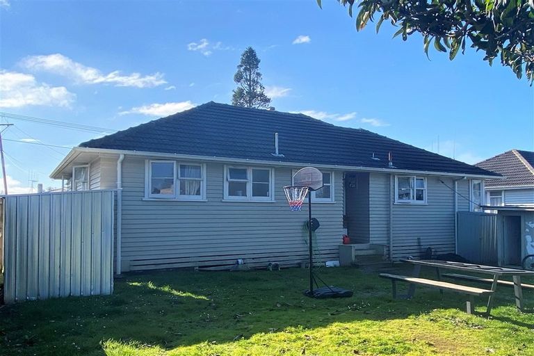 Photo of property in 730 Hazelmere Crescent, Te Awamutu, 3800