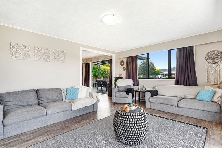 Photo of property in 1 Bata Place, Pomare, Rotorua, 3015