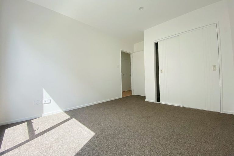 Photo of property in 34 Sinton Road, Hobsonville, Auckland, 0618