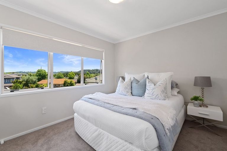 Photo of property in 43 Kristin Lane, Albany, Auckland, 0632