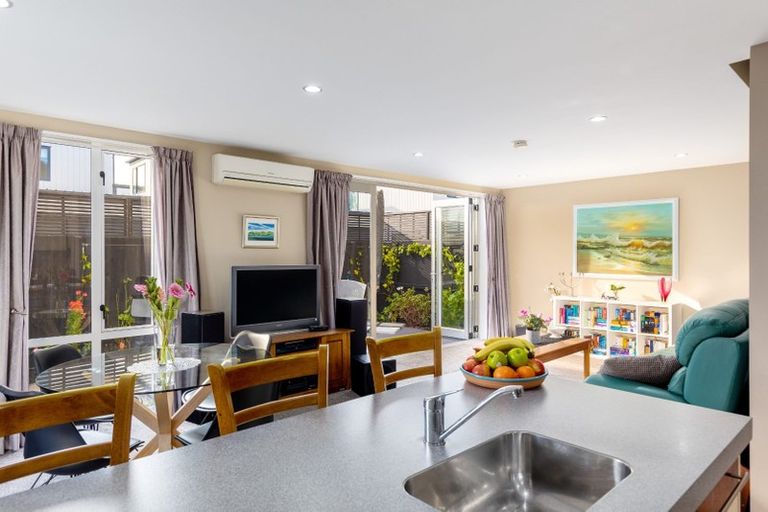 Photo of property in 268 Fitzgerald Avenue, Christchurch Central, Christchurch, 8013