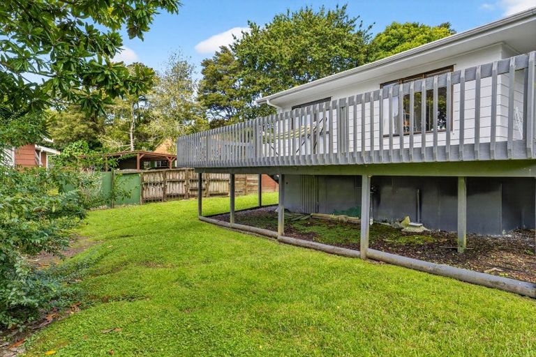 Photo of property in 8 Wirihana Road, Titirangi, Auckland, 0604