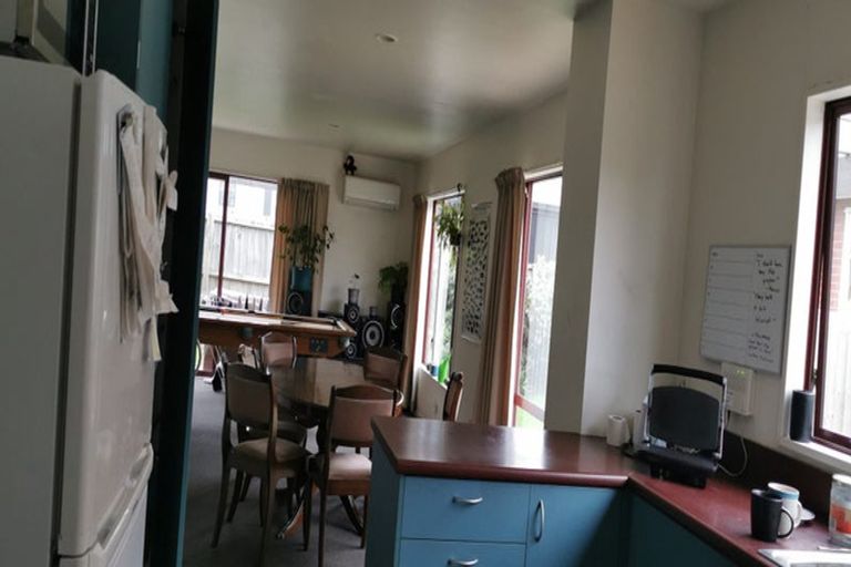 Photo of property in 15a Paeroa Street, Riccarton, Christchurch, 8041