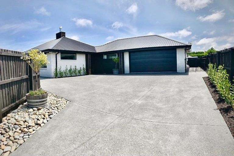 Photo of property in 9 Fearne Drive, Woodend, 7610