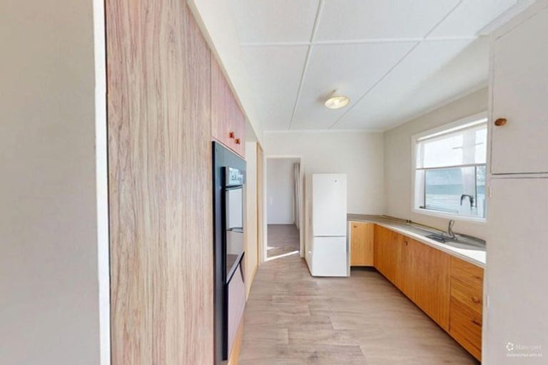Photo of property in 36 Cornfoot Street, Castlecliff, Whanganui, 4501