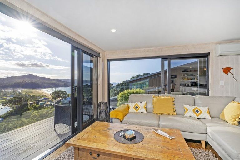 Photo of property in 34 Motuhoa Road, Tairua, 3508