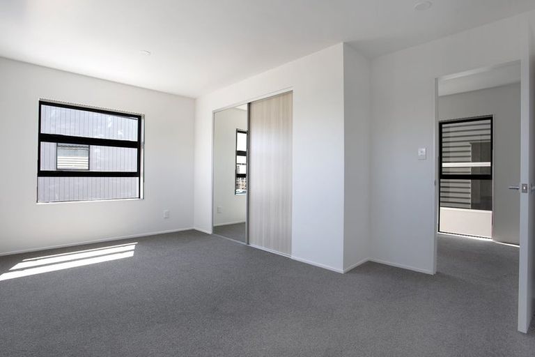 Photo of property in 27 Lili Chen Way, Mangere Bridge, Auckland, 2022