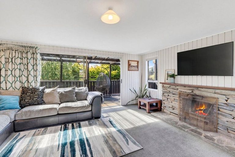 Photo of property in 32a Hunter Crescent, Wanaka, 9305