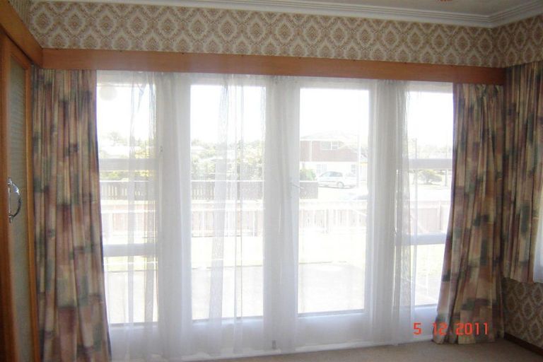 Photo of property in 3 Barrett Road, Spotswood, New Plymouth, 4310